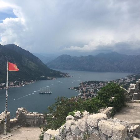 Charming Apartment In Kotor Eksteriør bilde